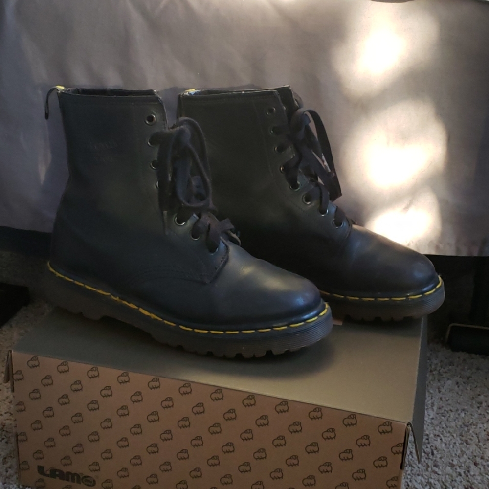 Dr Martens Combat Boots